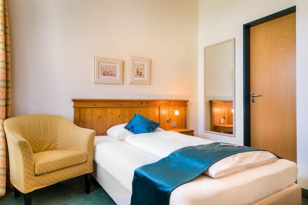 โนวุม โฮเต็ล ไซเดิลฮอฟ มุนเชน Hotel ฮาร์ ภายนอก รูปภาพ
